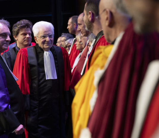 Il Presidente della Repubblica, Sergio Mattarella in occasione della cerimonia di consegna dell’onorificenza accademica di Dottore Honoris Causa dall’Università di Aix-Marseille (foto di Francesco Ammendola - Ufficio per la Stampa e la Comunicazione della Presidenza della Repubblica)