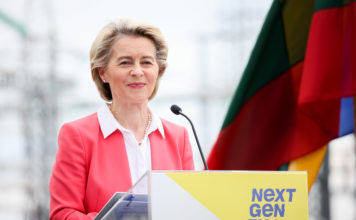 Il 2 luglio 2021, Ursula von der Leyen, presidente della Commissione europea, era a Vilnius per presentare la valutazione della Commissione europea del piano nazionale di ripresa e resilienza nell'ambito di NextGenerationEU. Photographer: Claudio Centonze, copyright: European Union, 2021, Source: EC - Audiovisual Service